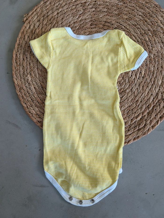Body petit bateau comme neuf mixte 9 mois - photo numéro 2