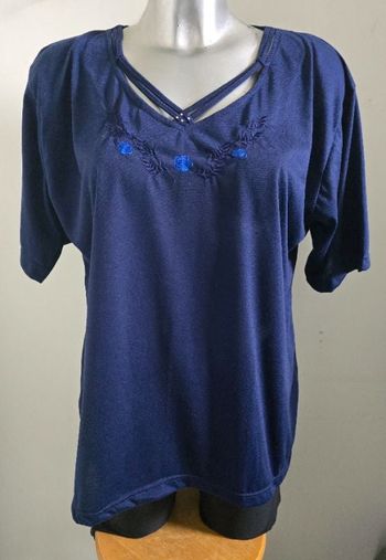 📌 Top Blouse Fluide avec Broderie