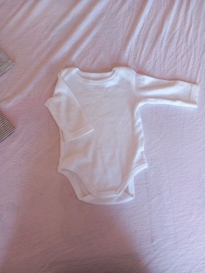 Lot de bodie - photo numéro 5