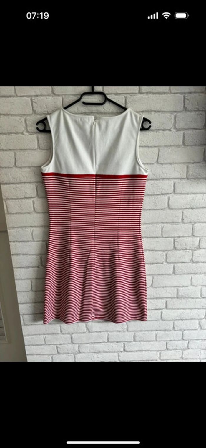 Robe cortefiel taille S - photo numéro 2