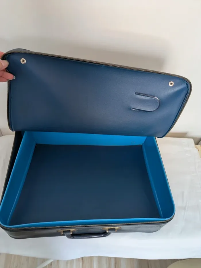 Valise vintage compagnie aérienne UTA - photo numéro 3