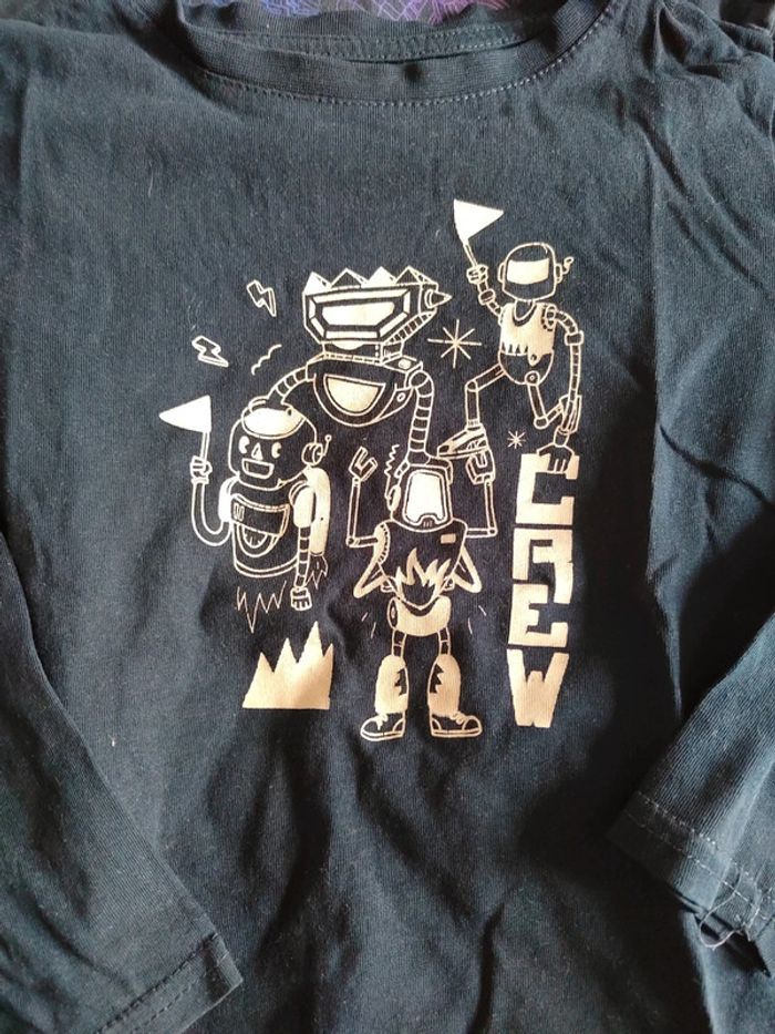 Lot de 2 tee-shirts ML kiabi 5 ans - photo numéro 2