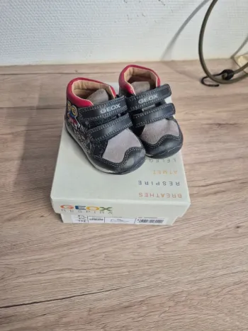 Chaussures taille 18 Geox