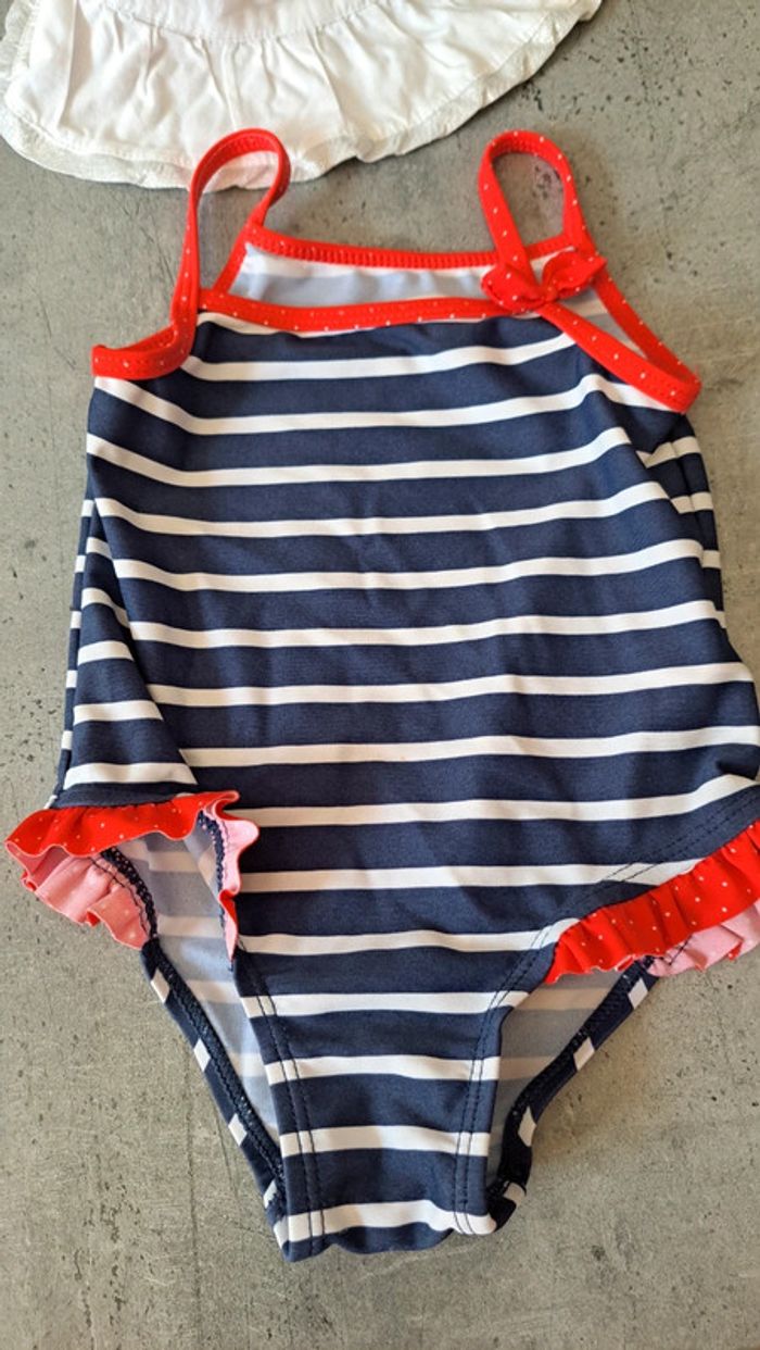 Lot maillot de bain et chapeau vertbaudet 12 mois - photo numéro 2
