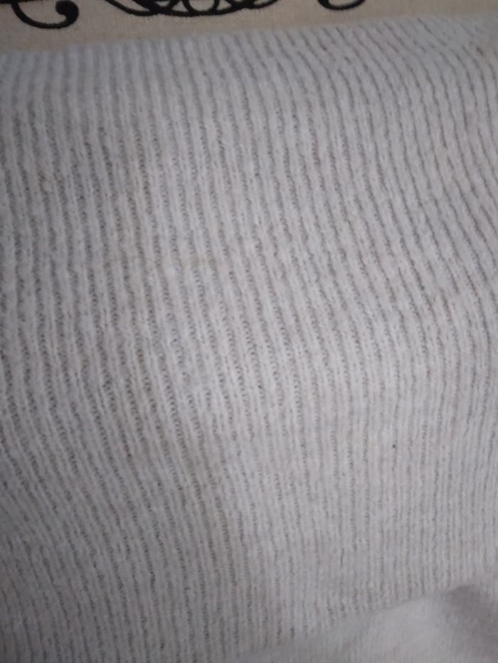 Pull épaule dénudé - photo numéro 3