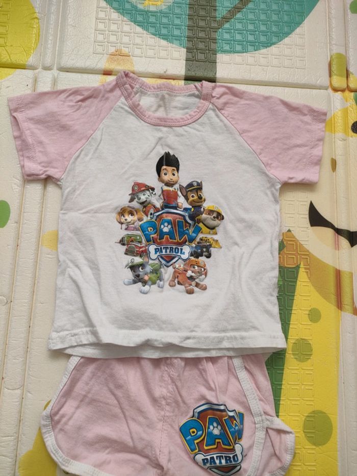 Ensemble tee shirt et short 24 mois - photo numéro 2