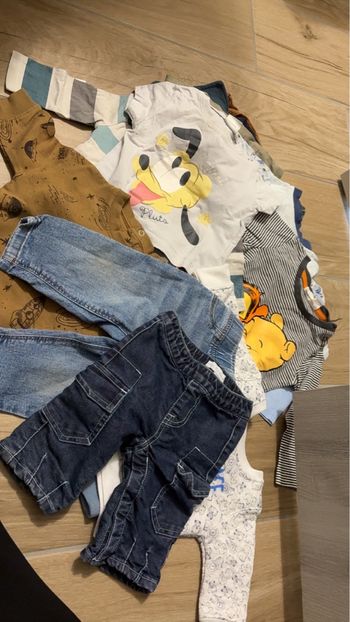 Lot vêtements 3,6 mois