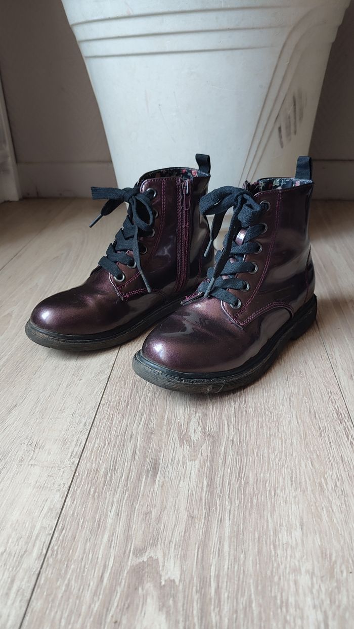 Bottines vernies  lacets et fermeture éclair fille Liberto La Halle