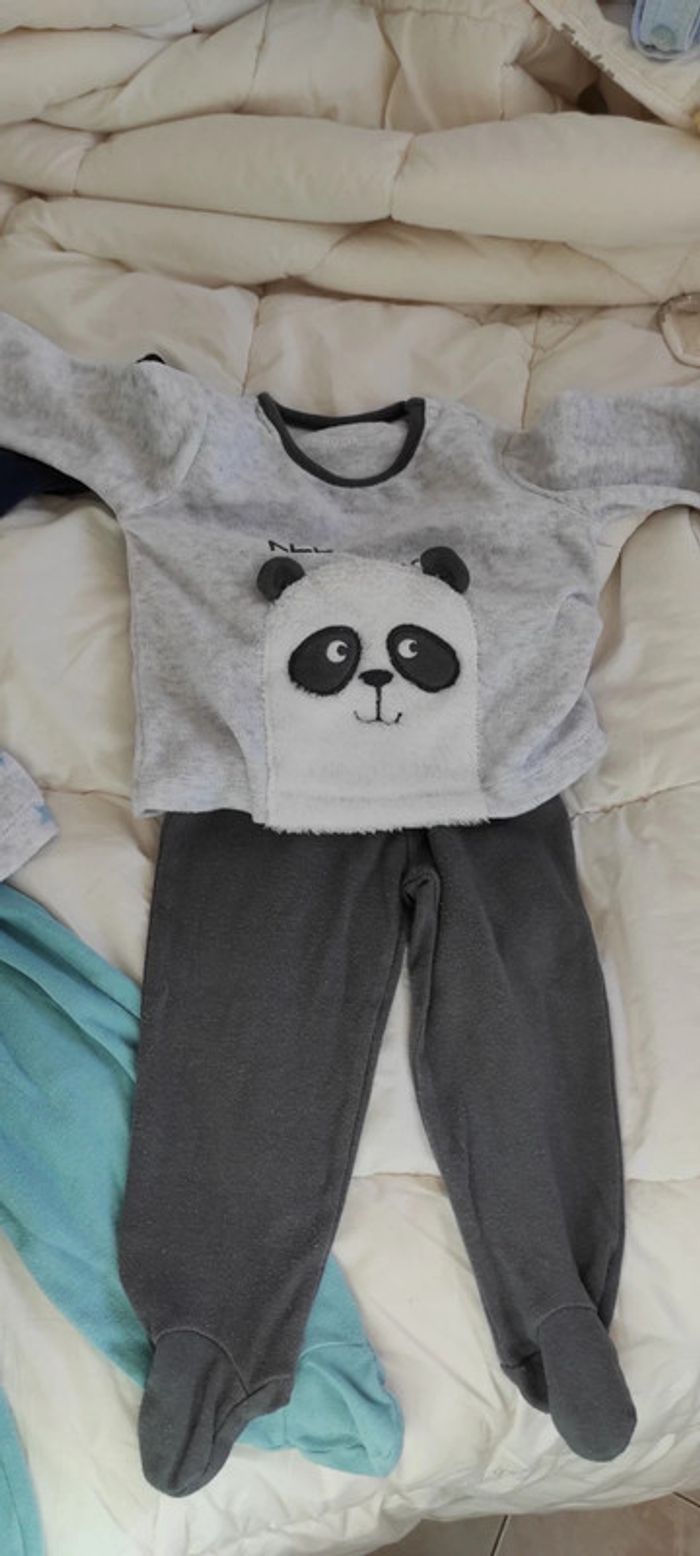 Lot de 2 pyjamas 18 mois - photo numéro 2