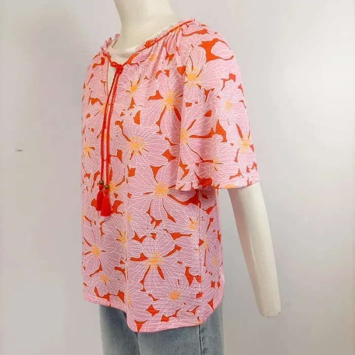 Blouse rose fleurie candy pink manches courtes taille M lien à pompons neuf A966 - photo numéro 2