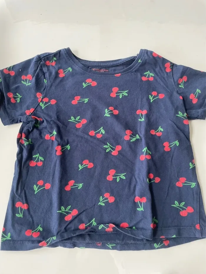 Lot de 3 tshirts fille taille 6 ans - photo numéro 2
