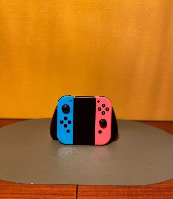 Nintendo Switch oled - photo numéro 2