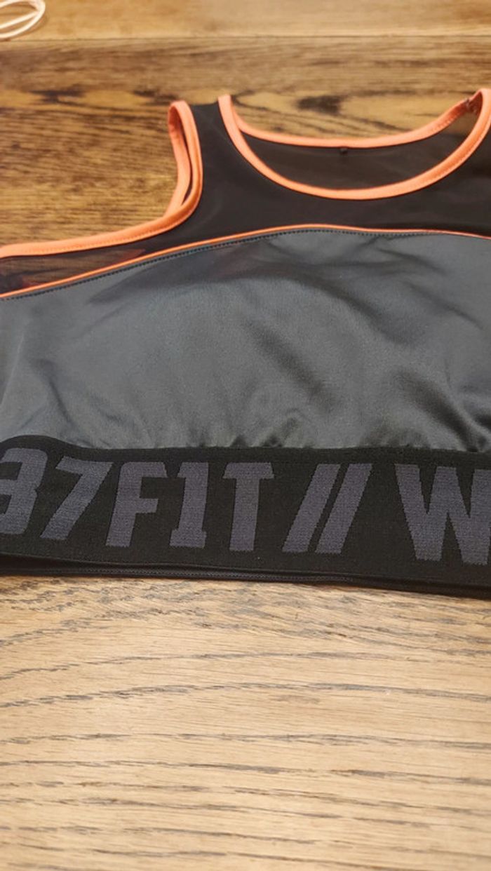 Brassière de sport Work out eur 38 it 42 - photo numéro 9