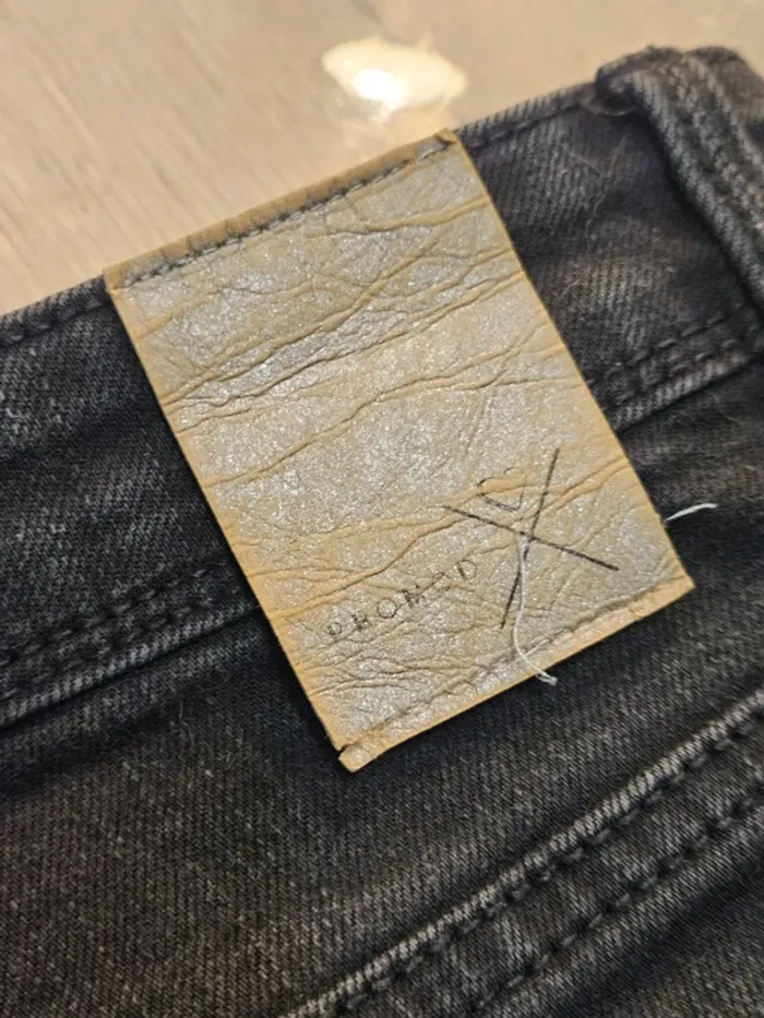 Jean noir 40 - photo numéro 3