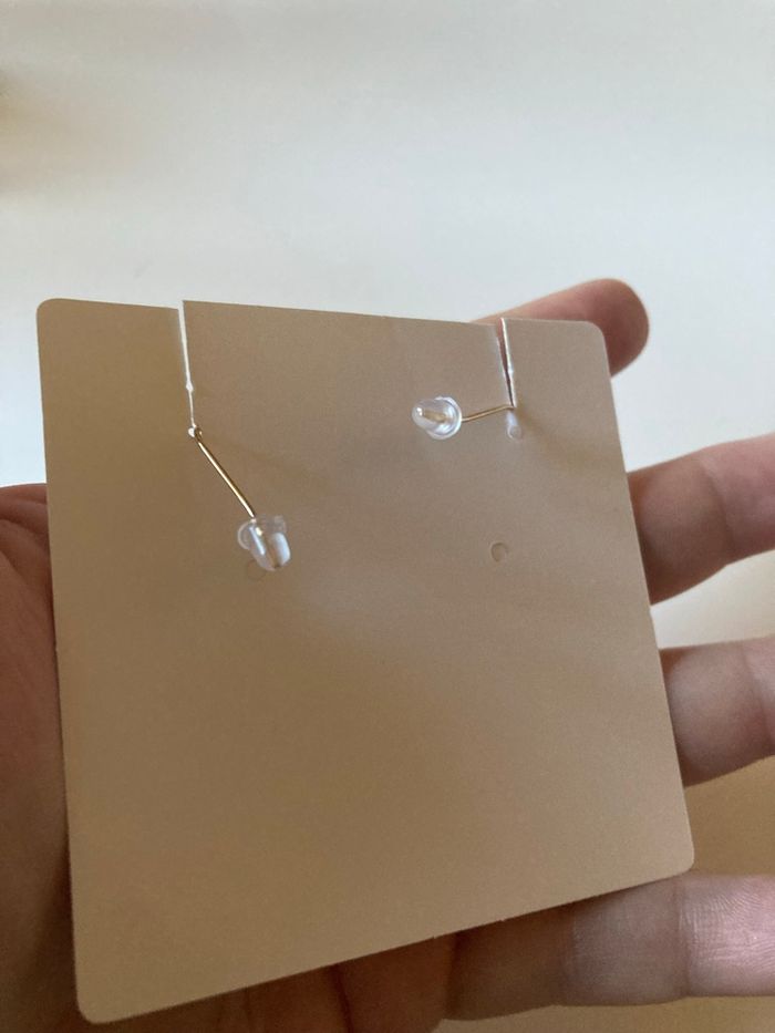 Boucles d’oreilles NEUVES avec étiquette forme ronde couleur doré - photo numéro 6