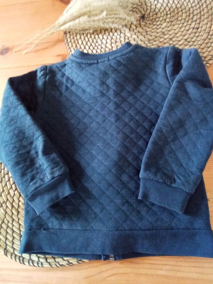 Gilet marine avec zip de fermeture Kiabi taille 4 ans - photo numéro 5