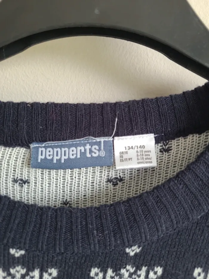 👶Pull de noel taille 8-10 ans👶 - photo numéro 3