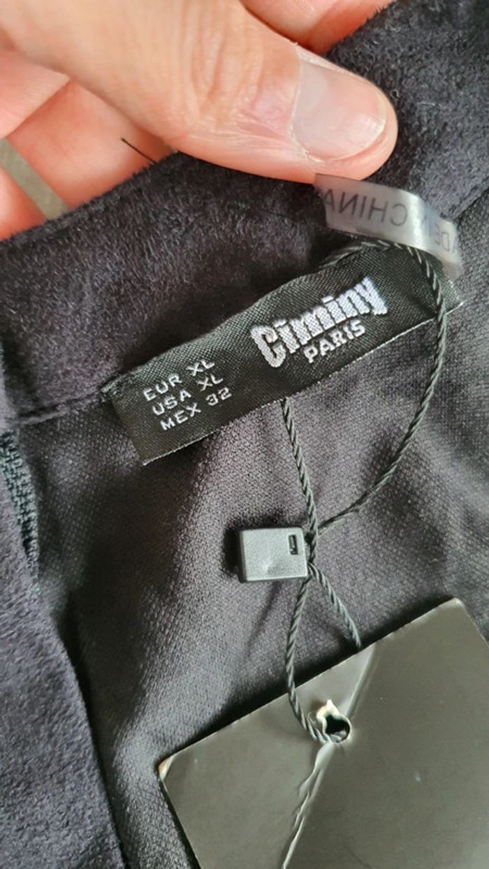 Robe ciminy paris taille 42 neuf avec  étiquette - photo numéro 2