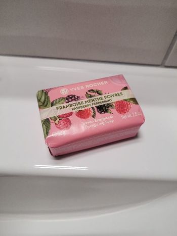 Savon solide framboise et menthe poivrée