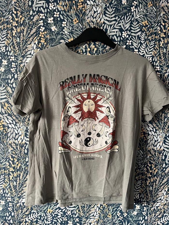 T-shirt kaki Pull & Bear