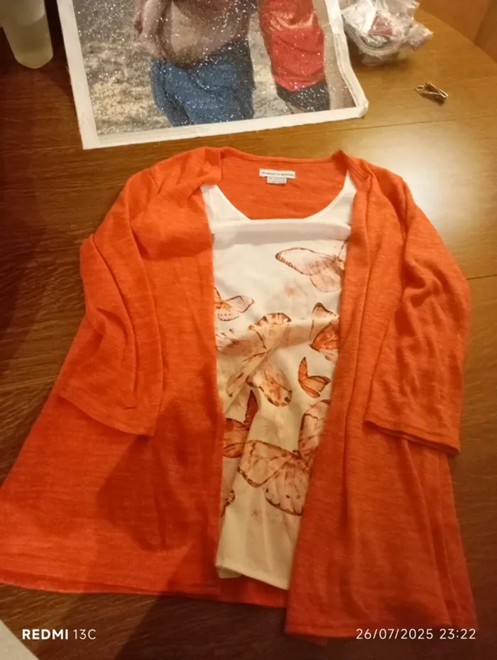 Tee shirt veste - photo numéro 2