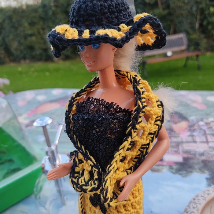 Vêtements pour Barbie 3 €