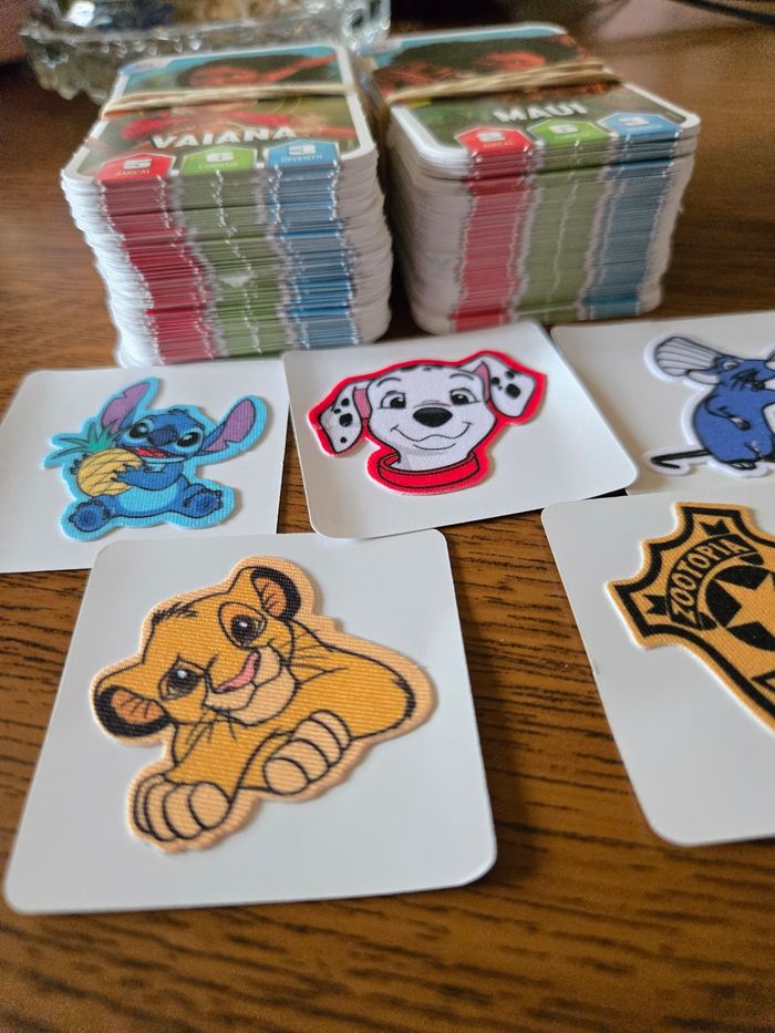 Lot de cartes et fixeez disney - photo numéro 2