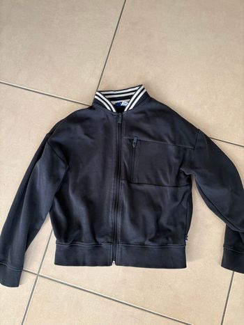 Lot de deux gilets okaidi