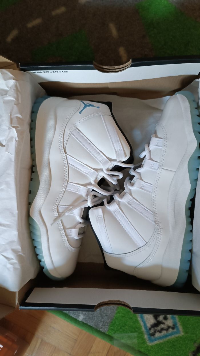 JORDAN rétro 11 blanc - photo numéro 2