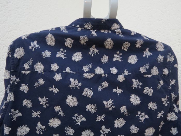 Chemise Urban Wave – Slim Fit – Taille M😎 - photo numéro 3