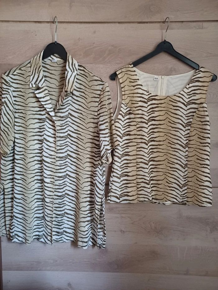 Magnifique ensemble taille 38 neuf débardeur et veste surchemise