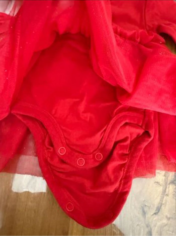 Robe rouge - photo numéro 3