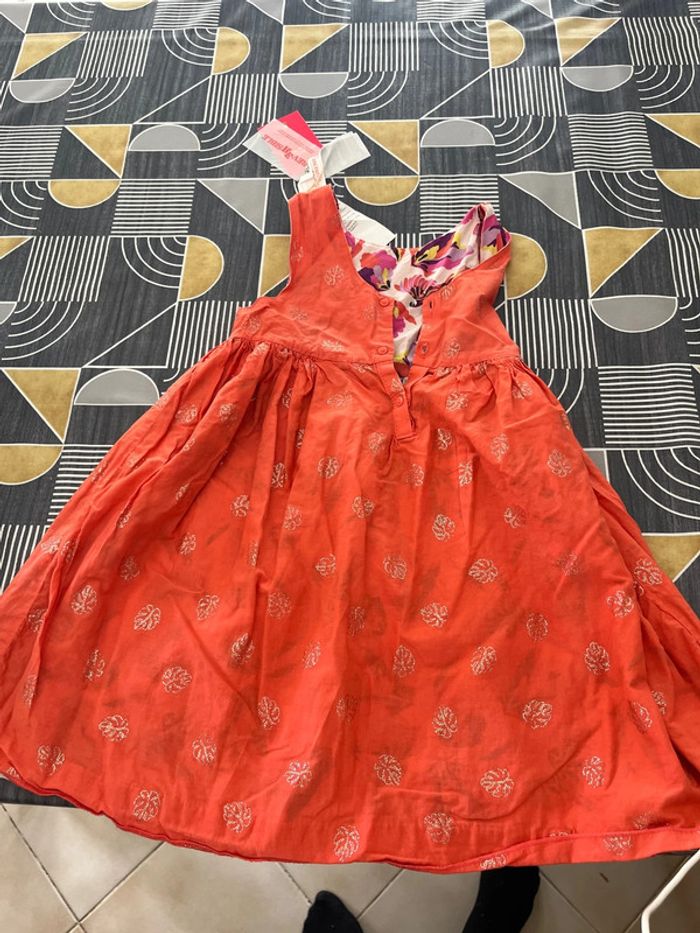 Robe réversible neuve avec étiquette - photo numéro 4