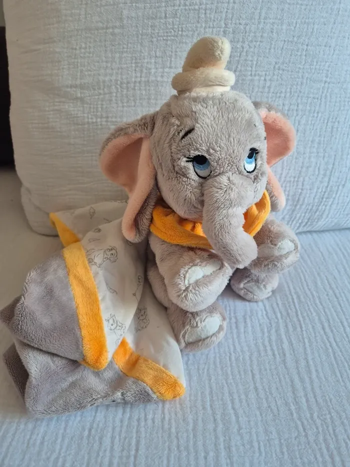 Peluche doudou Disney Dumbo - photo numéro 2