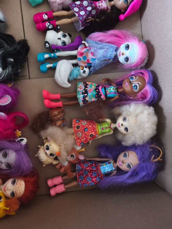 Lot de 21 poupées entchantimals - photo numéro 3