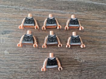 Lot de torses type lego pour personnages Naruto , ninja , Star wars comprend 7 pièces