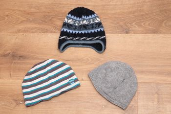 Lot bonnets bébé
