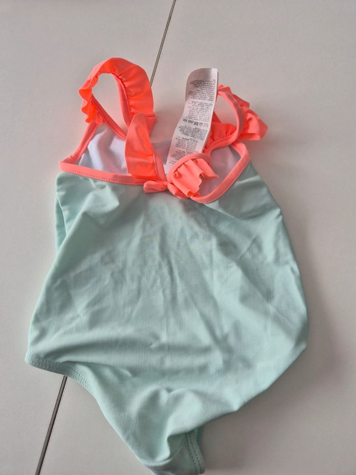 Maillot de bain 1 piece 24 mois - photo numéro 2