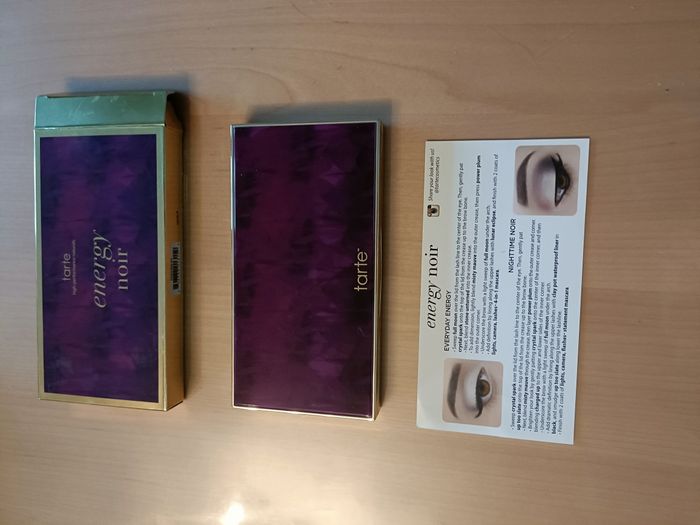 LOT DE 2 PALETTES TARTE MARQUE AMERICAINE - photo numéro 2