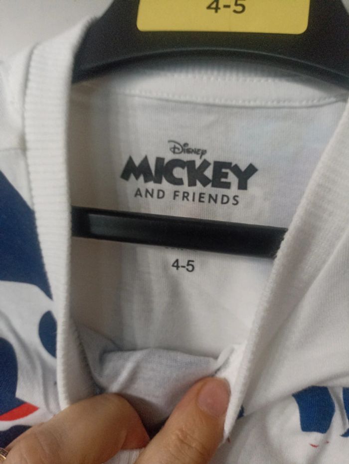 Ensemble Mickey 4 5 ans - photo numéro 4