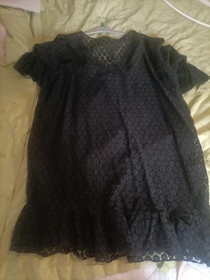 Robe dentelle - photo numéro 4