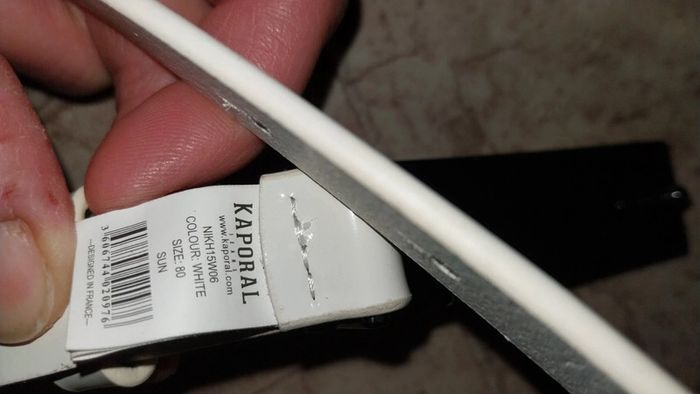 Ceinture Kaporal en cuir de vachette vernis blanc très bon état - photo numéro 4