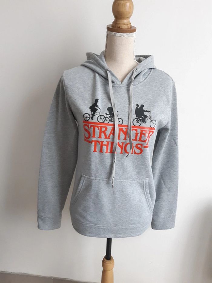 Sweat à capuche Stranger things T36