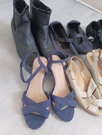 Lot de 9 paires de chaussures et chaussons Pointure 40