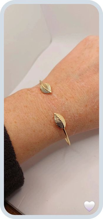 Magnifique bracelet/jonc doré