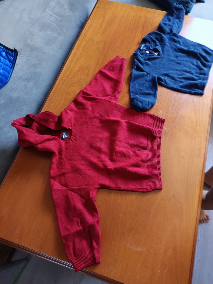 2 pulls bébé