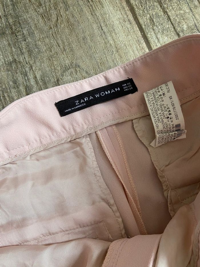 Pantalon d’été chic Zara rose pâle à volants froufrous - photo numéro 3