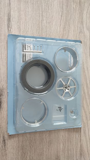 Lot pièces du fascicule numéro 2 n°2 pièce détachée Nissan Skyline GT-R R34 Fast & Furious de Brian