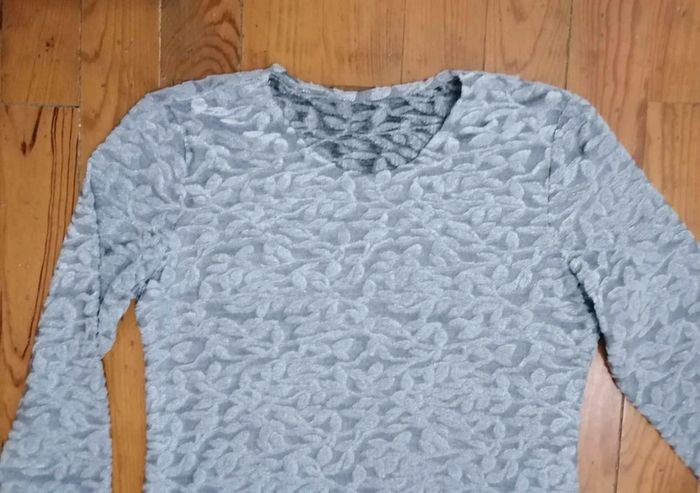 Pull femme taille 38/40 - photo numéro 2