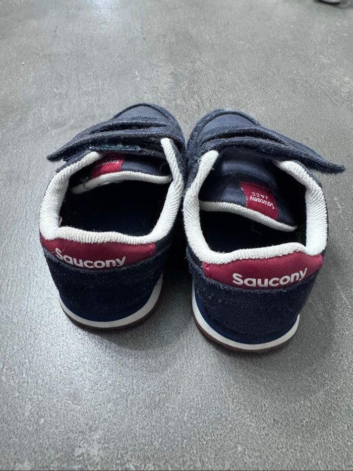 Chaussures garçon pointure 23 marque Saucony - photo numéro 2